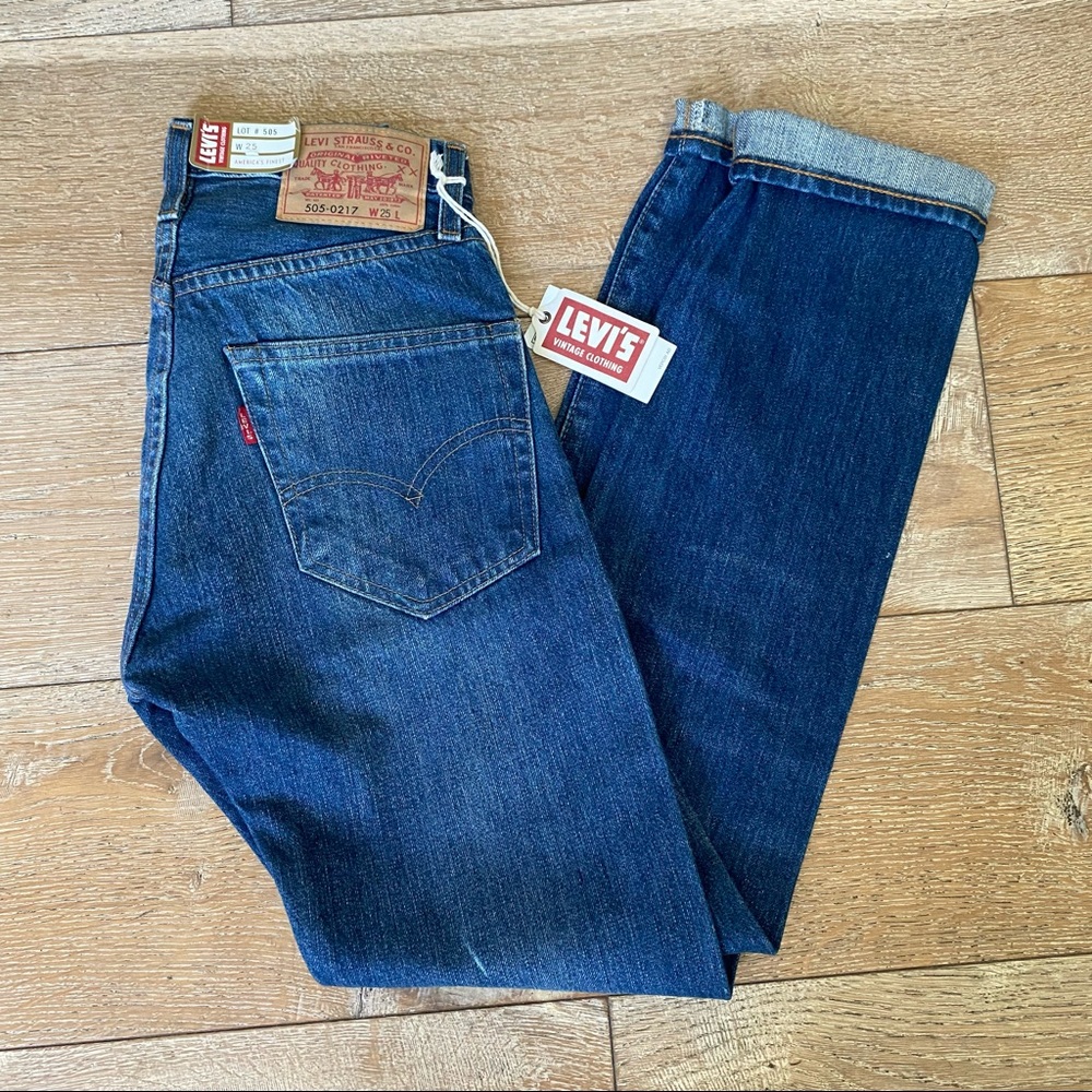 NWT Vintage Levi’s High Waisted Mom Jeans